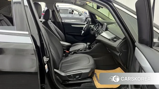 BMW 2 Series Active Tourer (F45) 2018 Черный из Кореи, фото 2