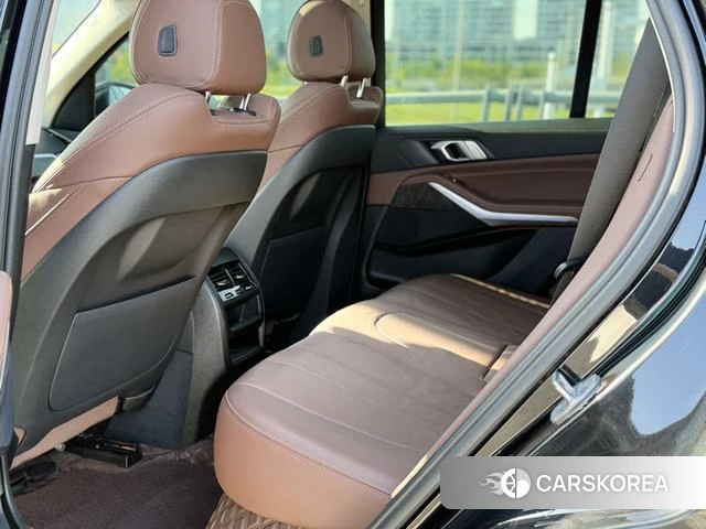 BMW X5 (imported) 2021 Черный из Китая, фото 2