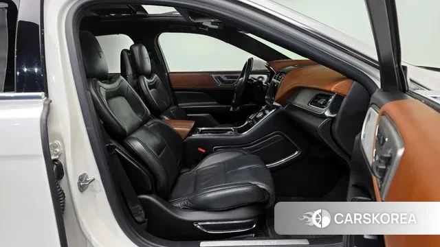 Lincoln Continental 10th Generation 2018 Белый из Кореи, фото 2