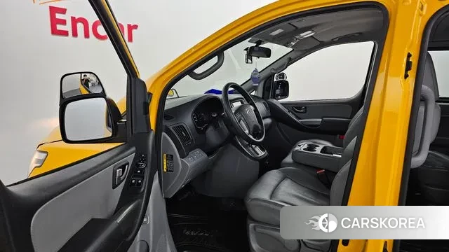 Hyundai The New Grand Starex 2018 Желтый из Кореи, фото 2