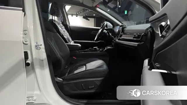 Kia Sportage 5th Generation 2024 Белый из Кореи, фото 2