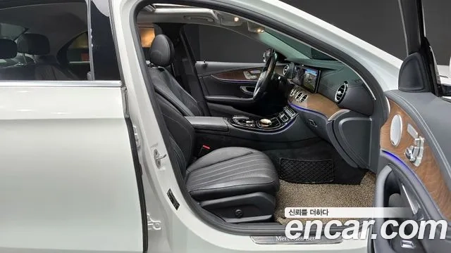 Mercedes-Benz E-Class W213 2020 Белый из Кореи, фото 2