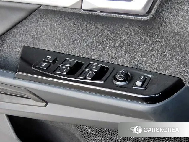 Ssangyong Torres 2024 Темно-зеленый из Кореи, фото 2