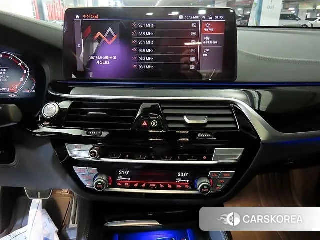 BMW 6 Series GT (G32) 2021 Черный из Кореи, фото 2