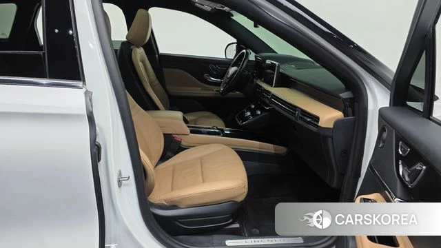 Lincoln Corsair 2022 Белый из Кореи, фото 2