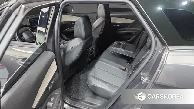 Peugeot 3008 second generation 2022 Серый из Кореи, фото 2