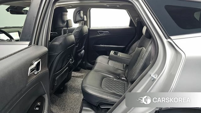 Kia Sportage 5th Generation 2022 Серебристо-серый из Кореи, фото 2