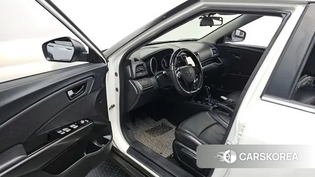 Ssangyong Tivoli Air 2018 Белый из Кореи, фото 2