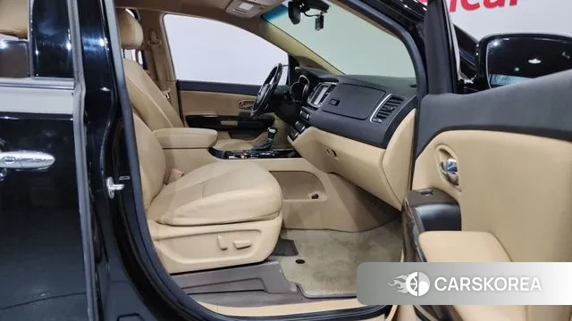 Kia The New Carnival 2019 Черный из Кореи, фото 2