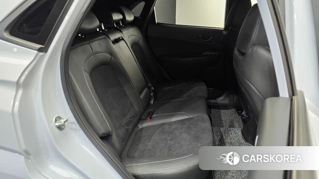 Hyundai The New Kona 2022 Светло-серебряный цвет из Кореи, фото 2