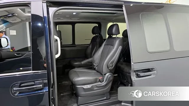 Hyundai Staria 2022 Синий из Кореи, фото 2