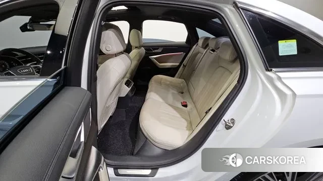 Audi A6 (C8) 2022 Белый из Кореи, фото 2