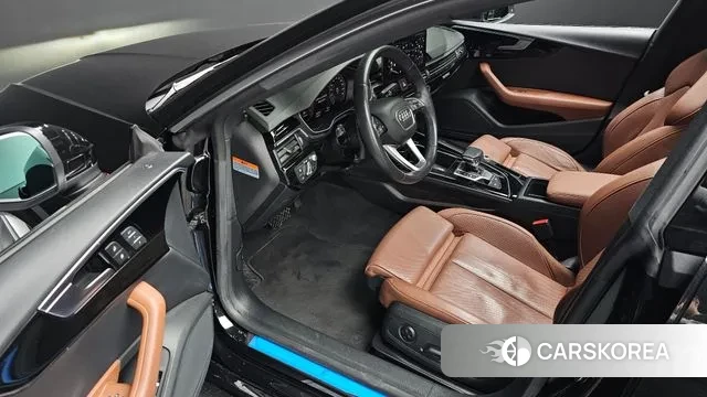 Audi A5 (F5) 2021 Черный из Кореи, фото 2