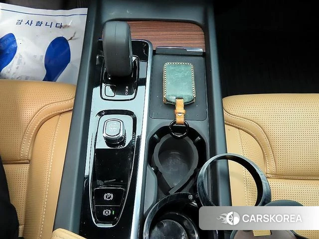 Volvo V60 Cross-Country 2nd Generation 2021 Серебристо-серый из Кореи, фото 2