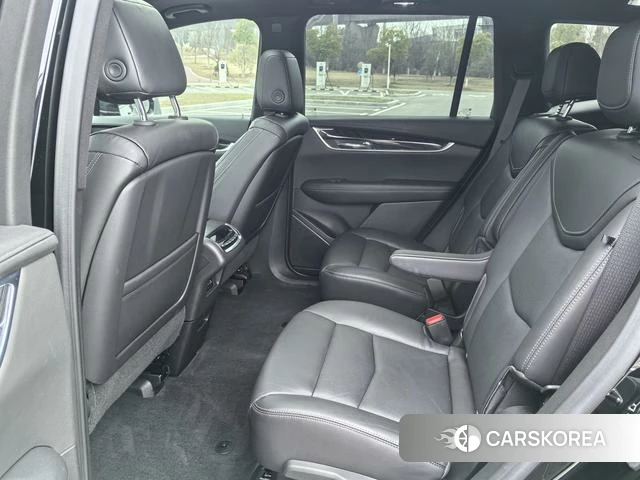 Cadillac XT6 2020 Черный из Китая, фото 2