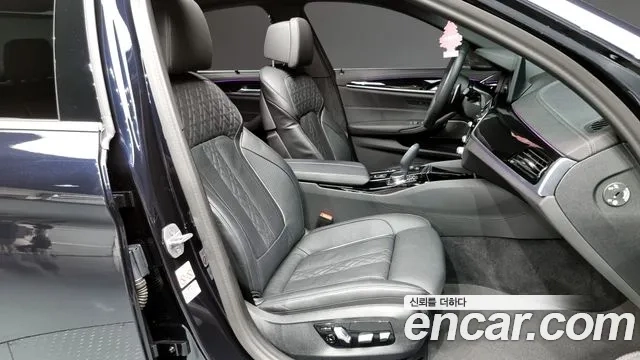 BMW 5 Series (G30) 2022 Черный из Кореи, фото 2