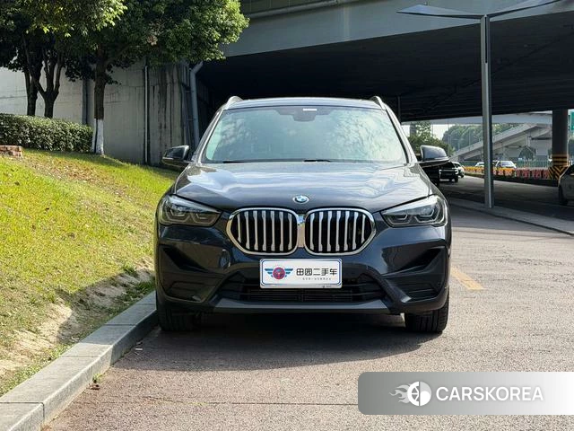 BMW X1 2022 Черный из Китая, фото 2