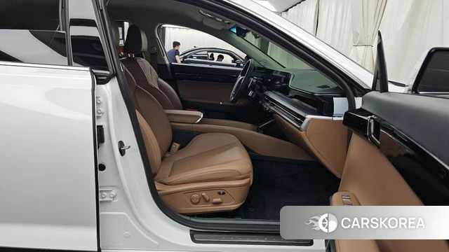 Hyundai Grandeur (GN7) 2025 Белый из Кореи, фото 2