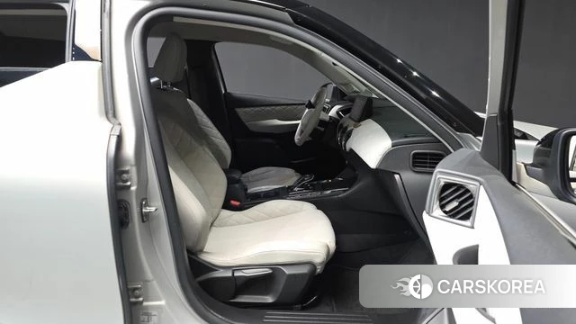 Citroen / DS DS3 Crossback 2020 Серебристо-серый из Кореи, фото 2