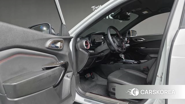 Chevrolet (GM Daewoo) Trax Crossover 2023 Белый из Кореи, фото 2