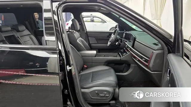 Hyundai Santa Fe (MX5) 2023 Черный из Кореи, фото 2