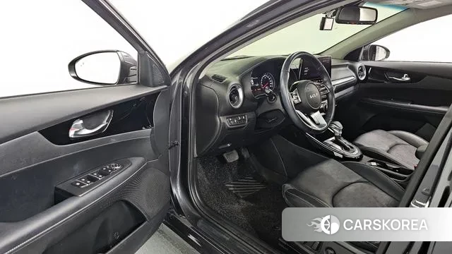 Kia The New K3 2nd generation 2021 Серый из Кореи, фото 2