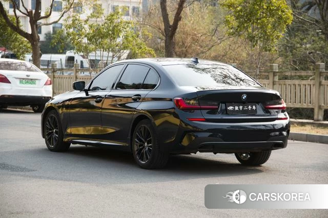 BMW 3 series 2022 Черный из Китая, фото 2