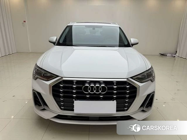 Audi Q3 2022 Белый из Китая, фото 2