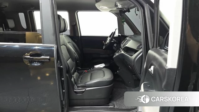 Kia The New Kia Ray 2023 Черный из Кореи, фото 2