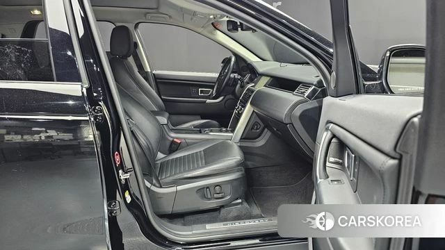Land Rover Discovery Sports 2019 Черный из Кореи, фото 2