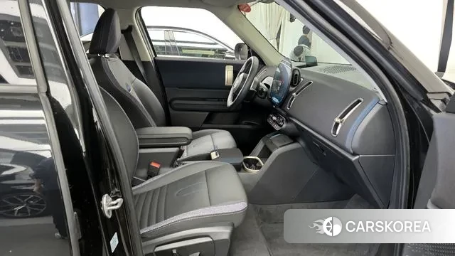 Mini Cooper S Countryman 3rd Generation 2024 Черный из Кореи, фото 2