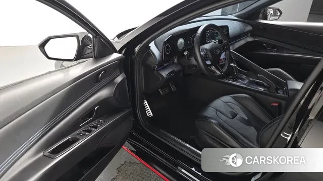 Hyundai Avante (CN7) 2022 Черный из Кореи, фото 2