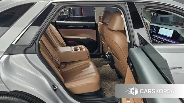 Hyundai Grandeur (GN7) 2023 Серебряный из Кореи, фото 2