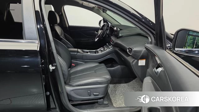 Hyundai The New Santa Fe 2022 Черный из Кореи, фото 2