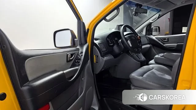 Hyundai The New Grand Starex 2019 Желтый из Кореи, фото 2