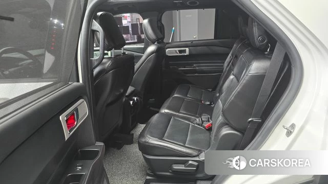 Ford Explorer 6th Generation 2019 Белый из Кореи, фото 2