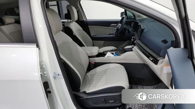 Kia The New Sportage 5th Generation Hybrid 2025 Белый из Кореи, фото 2