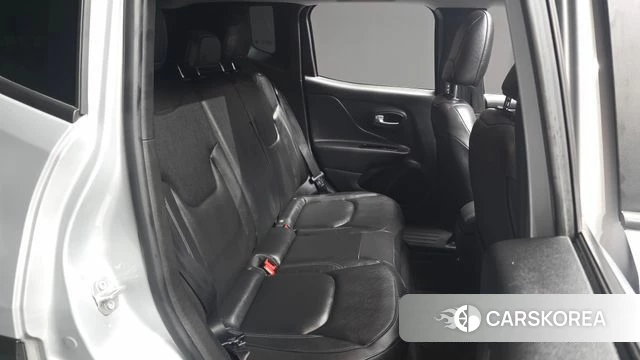 Jeep Renegade 2021 Серебряный из Кореи, фото 2