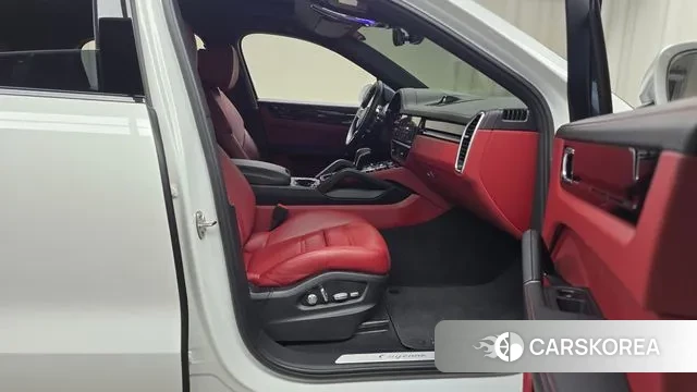 Porsche Cayenne (PO536) 2021 Белый из Кореи, фото 2