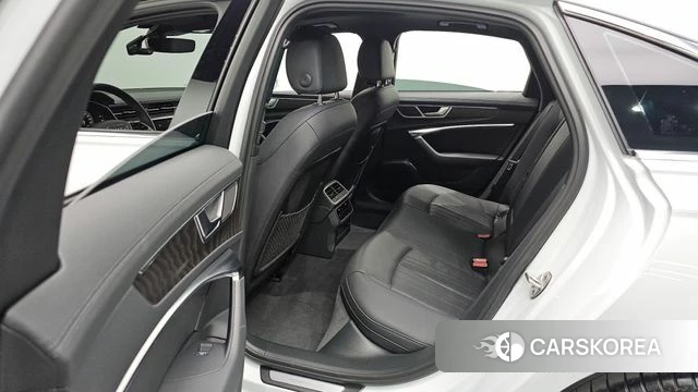 Audi A6 (C8) 2023 Белый из Кореи, фото 2