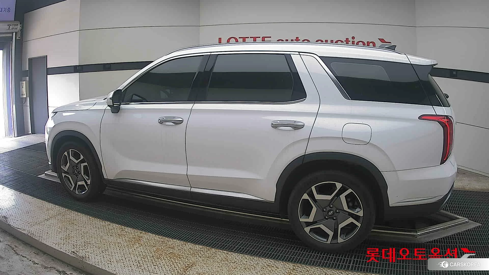 Hyundai Palisade 2023 Белый из Кореи, фото 2