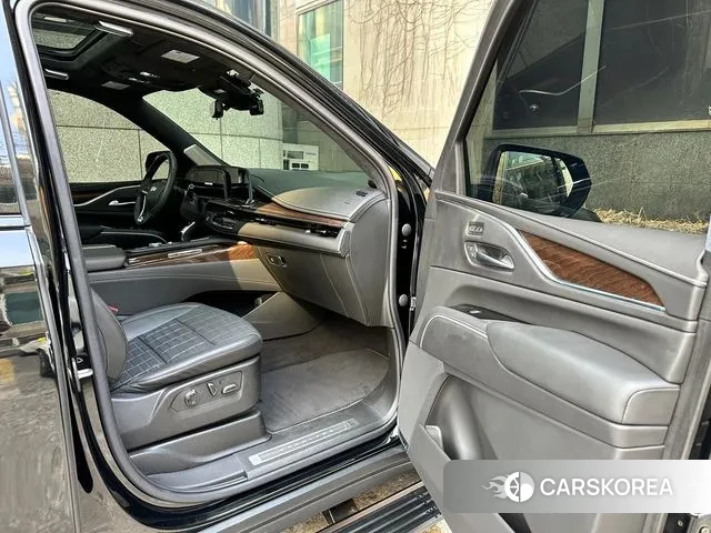 Cadillac Escalade 5th Generation 2023 Черный из Кореи, фото 2