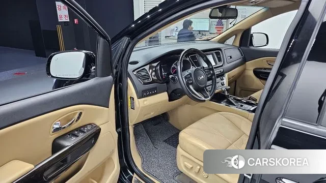 Kia The New Carnival 2020 Черный из Кореи, фото 2