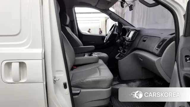 Hyundai The New Grand Starex 2021 Белый из Кореи, фото 2