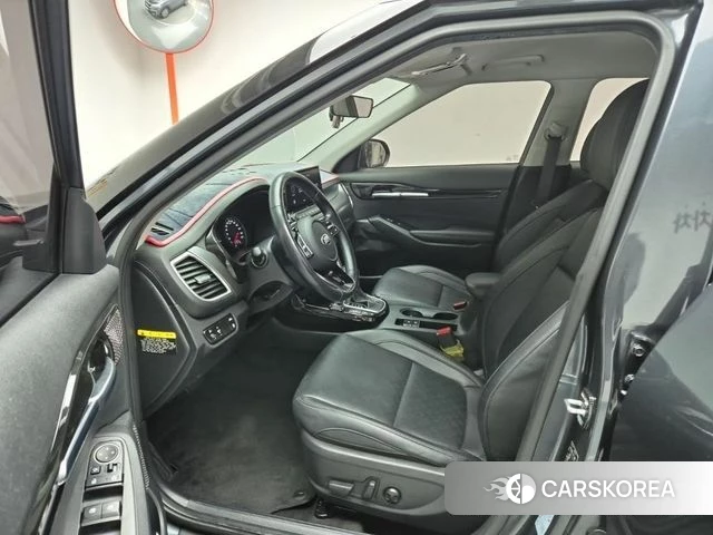 Kia Seltos 2020 Серый из Кореи, фото 2