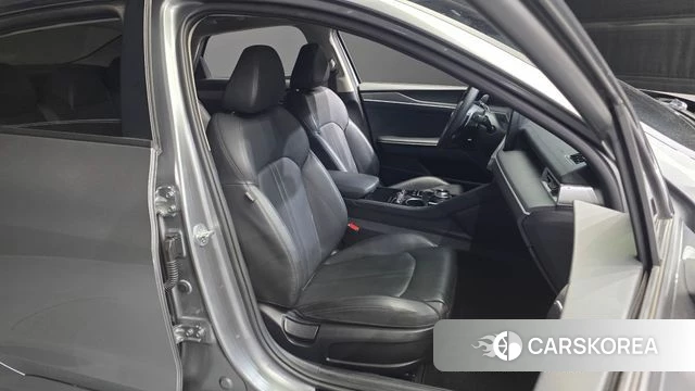 Kia K5 3rd generation 2021 Серебристо-серый из Кореи, фото 2