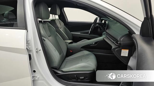 Hyundai The New Avante Hybrid (CN7) 2024 Белый из Кореи, фото 2