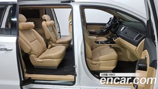 Kia The New Carnival 2019 Белый из Кореи, фото 2