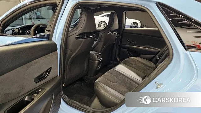 Hyundai The New Avante (CN7) 2023 Небесно-голубой из Кореи, фото 2