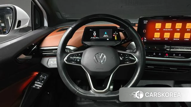 Volkswagen ID.4 2022 Белый из Кореи, фото 2